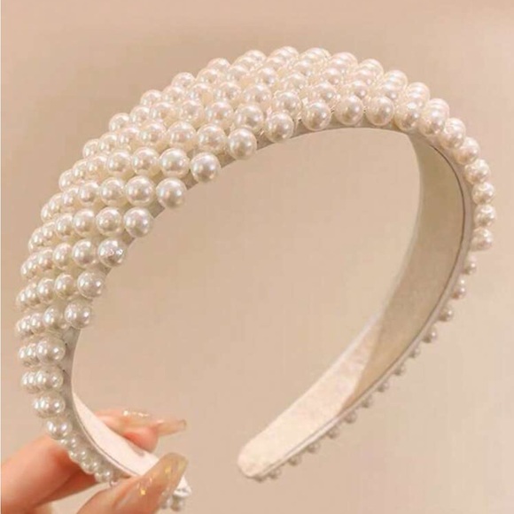 Elegant Pearl-Embellished Headband - White - Picture 1 of 4